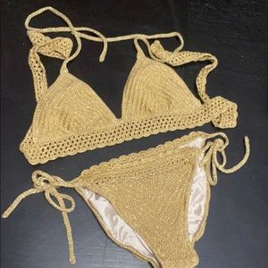 Victoria’s Secret bikini
